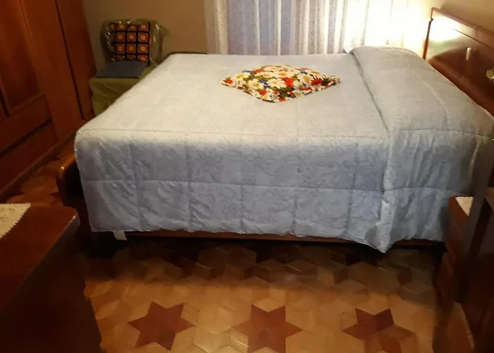 Appartamento Con Parcheggio Pubblico Sotto Casa